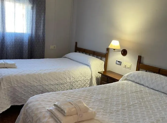 Parapanda * Alomartes